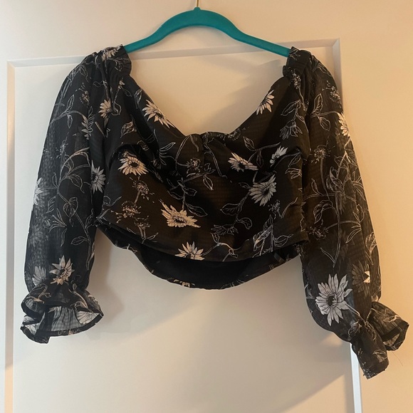 Leith Tops - Leith off the shoulder top